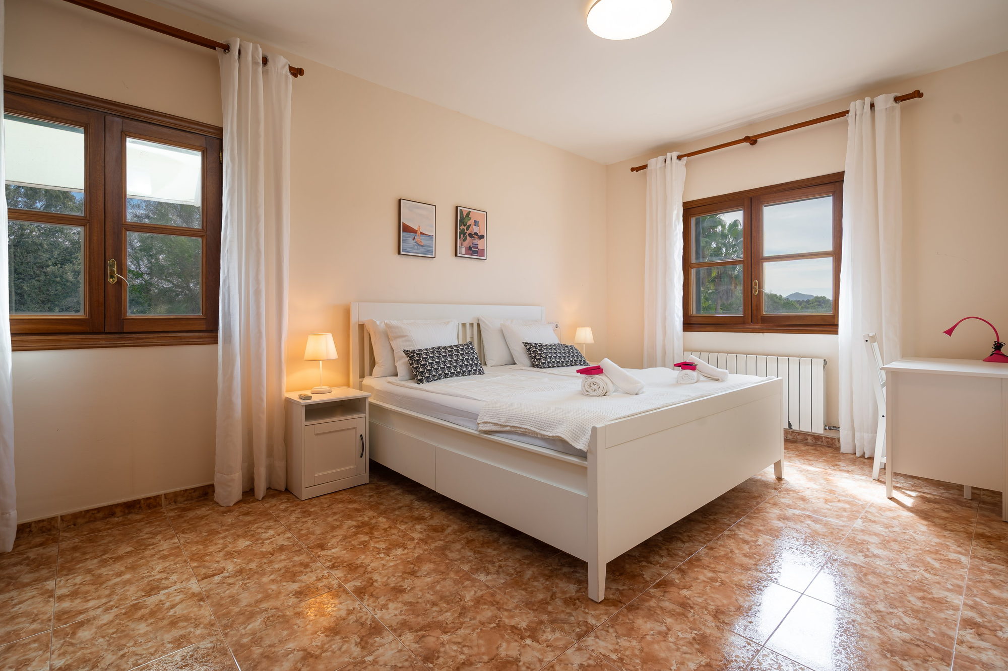 Eowyn, the ground-floor master bedroom with a king-size bed