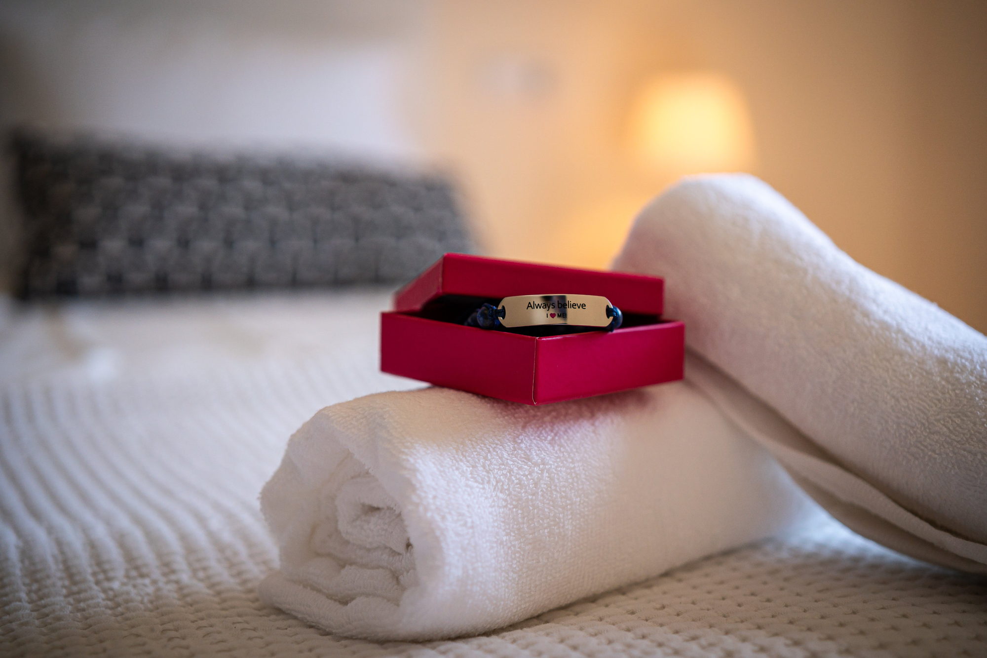 Welcome towels on the bed